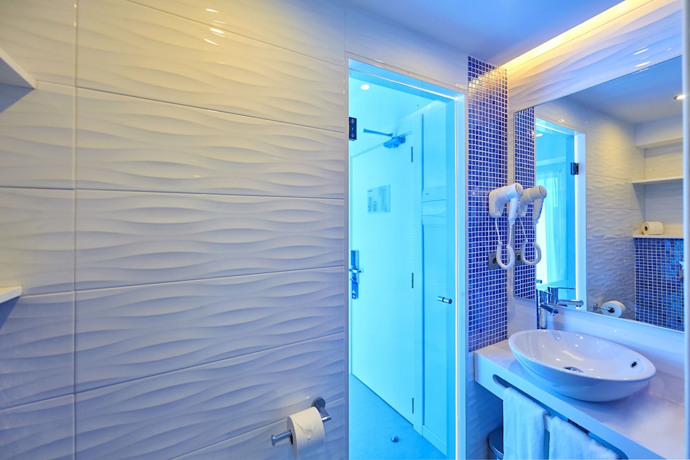 Double Room, Balcony - Photo 2