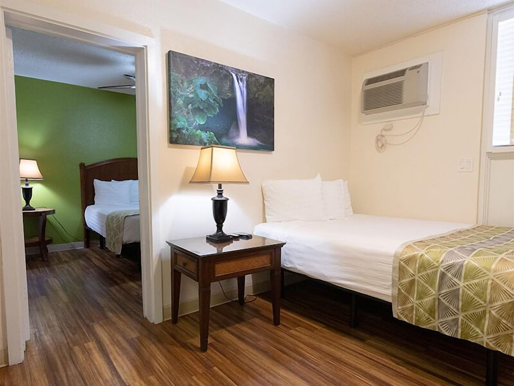 Quadruple Room - Photo 4