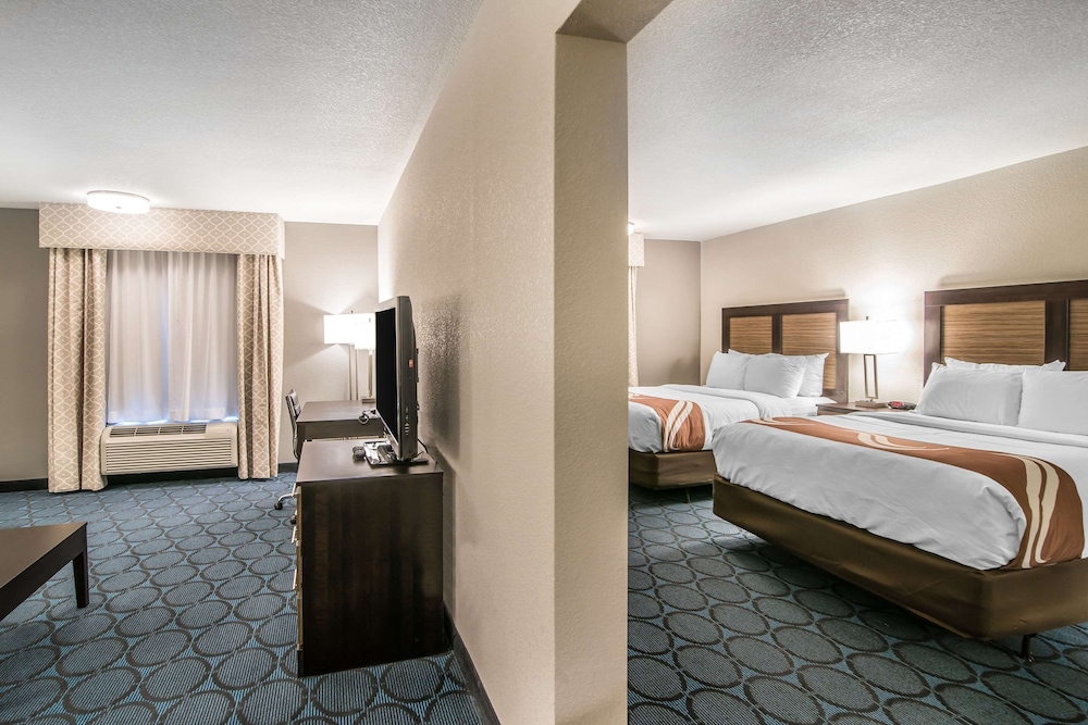 Suite, 2 Queen Beds, Non Smoking - Photo 1