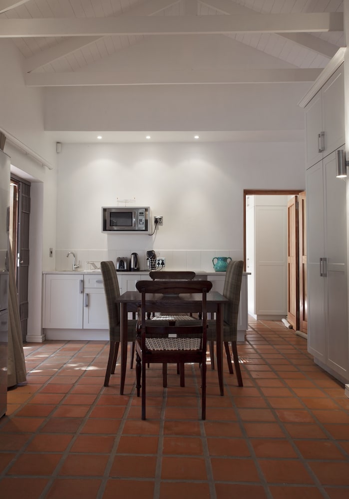 Shiraz Cottage photo 3