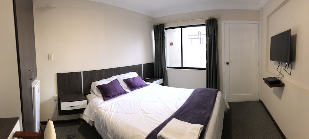 Standard Double Room, 1 Queen Bed, Non Smoking, City View photo 1