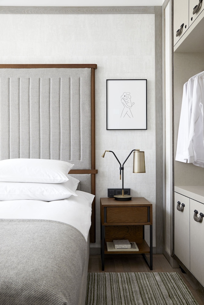 Executive Suite - Photo 5