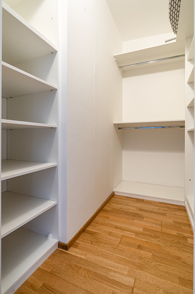 Deluxe Duplex, 3 Bedrooms, Balcony photo 2