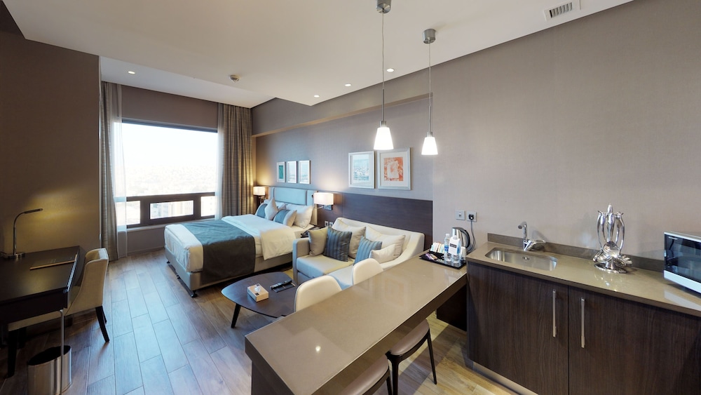 Superior Studio Suite photo 3