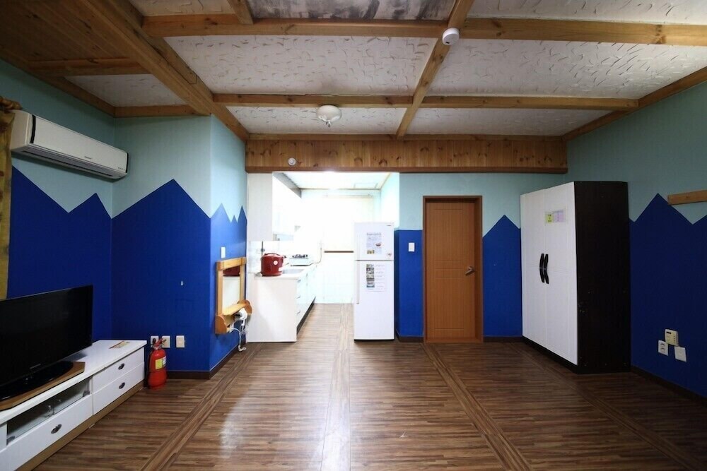 Room (G Windsor 3) photo 1