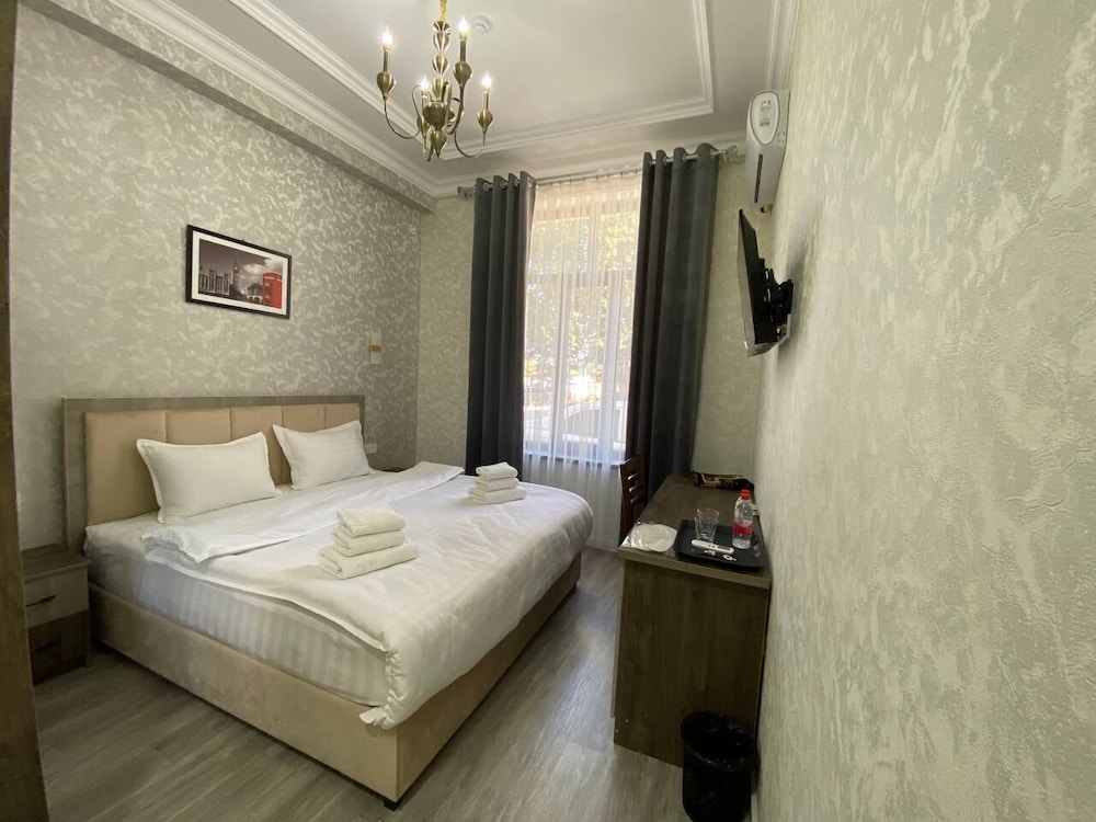 Basic Double Room Single Use, 1 Twin Bed photo 2