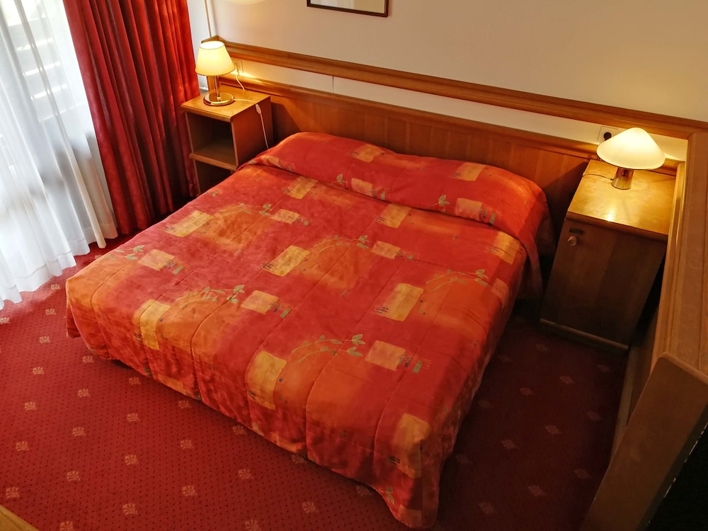 Standard Room (1/2) photo 2