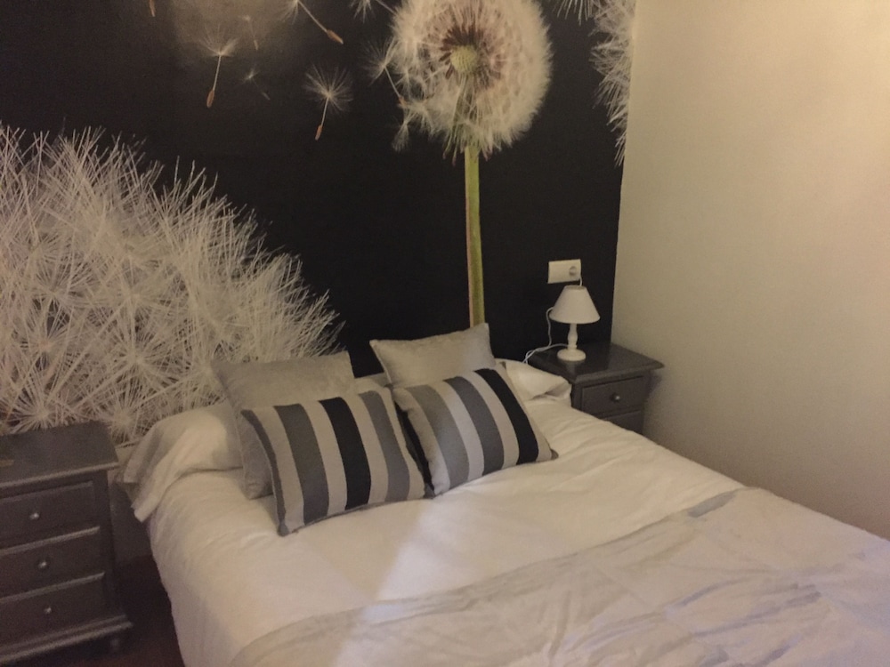 Habitación Doble con Balcón (Gris)