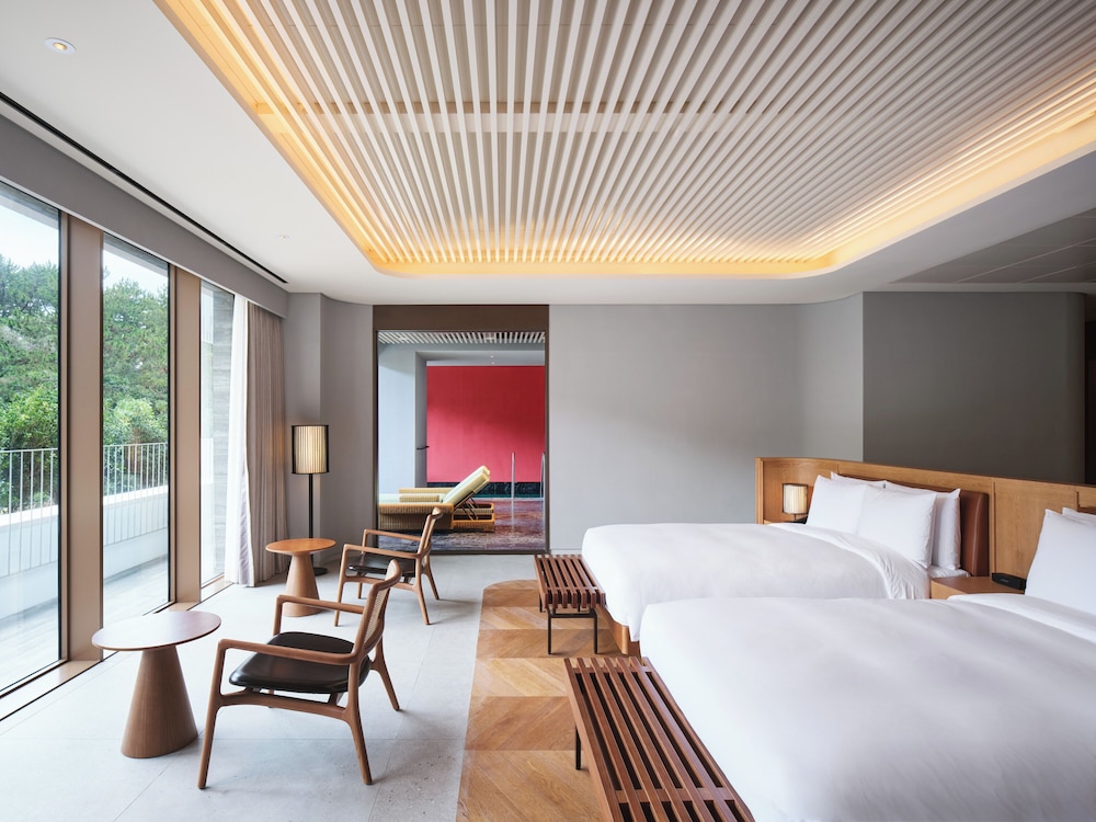 Cabin X Mansion Pool House (A SPIRIT OF JOURNEY Free Access for 4 + 2 Free parking) - Photo 5
