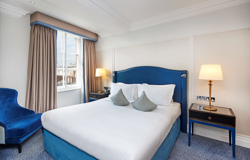 Junior Suite, 1 King Bed (Lounge Access)