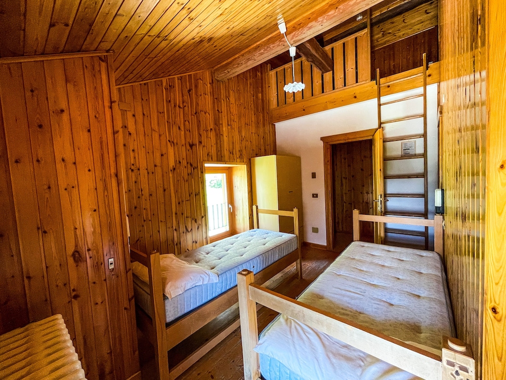 Classic Quadruple Room