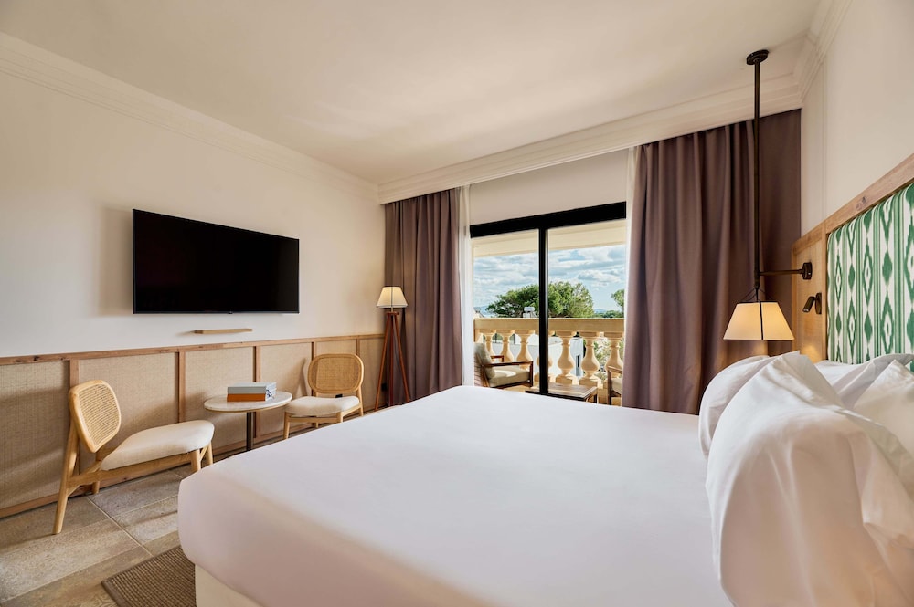 Habitación Deluxe, 1 Cama King, Balcón (Máx 2 Adultos)