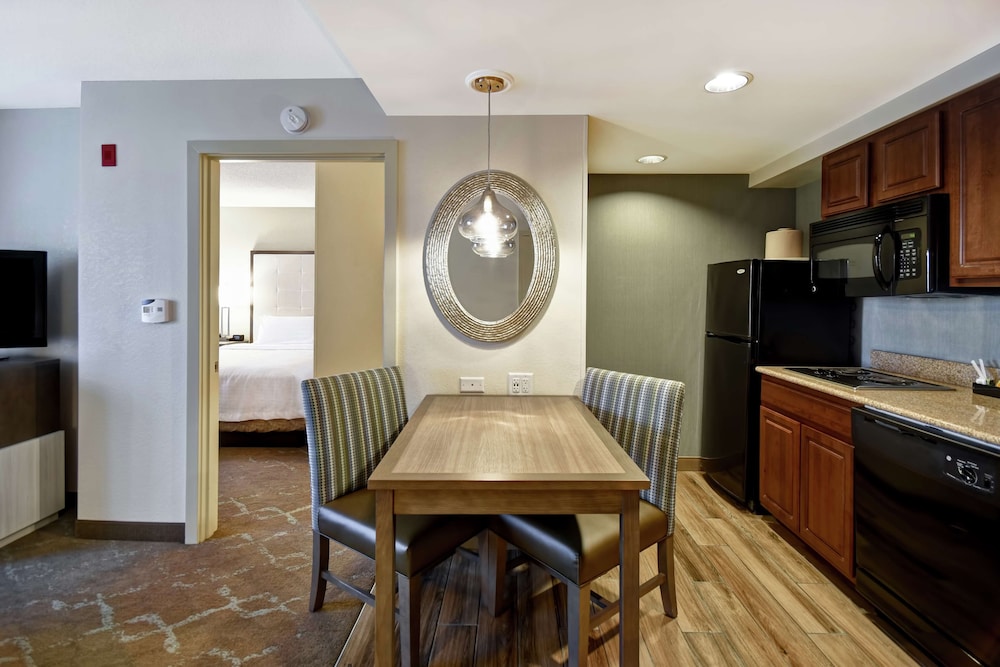 One Bedroom Suite, Two Double Beds, Non-Smoking - Photo 6