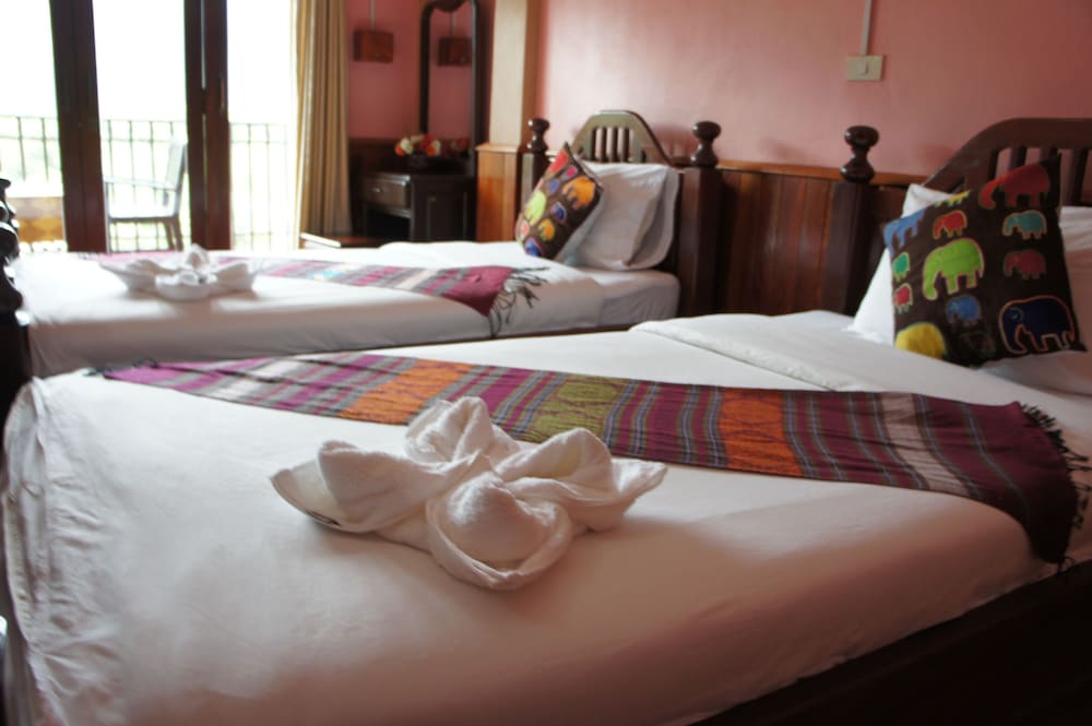 Standard Twin Room, River View photo 3