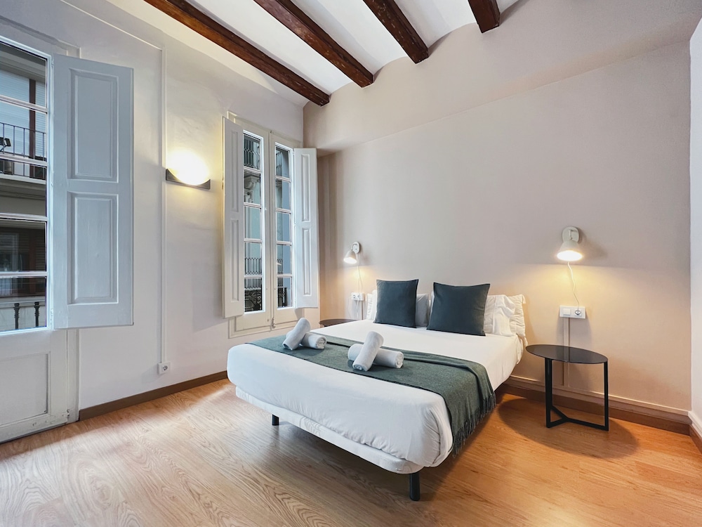Apartment (4 Bedrooms)