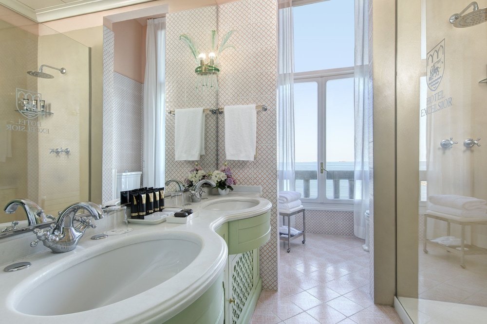 Suite, 2 Bedrooms (Lido) thumbnail 5