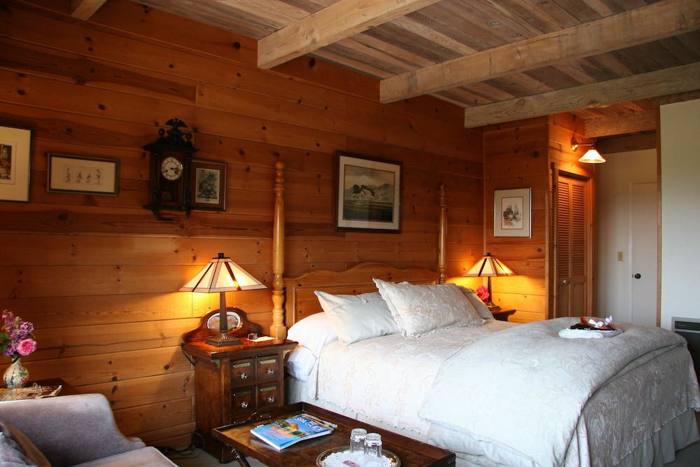 Executive Room, 1 Queen Bed, Non Smoking, Bay View photo 1