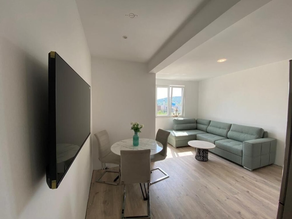 Family Apartment photo 3