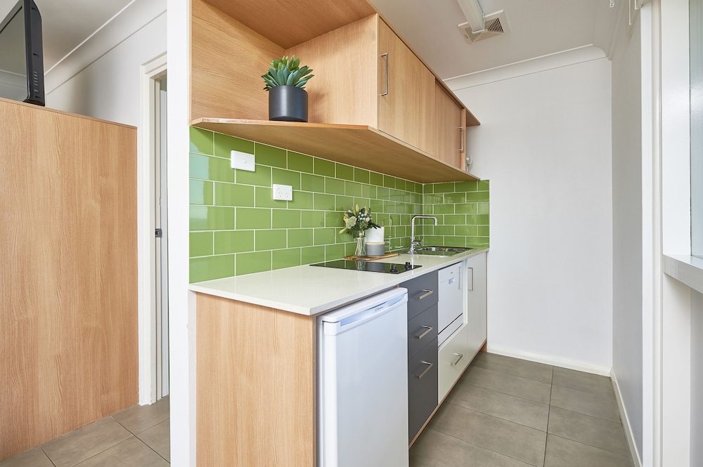 Standard Studio, Kitchen, Ocean View photo 3