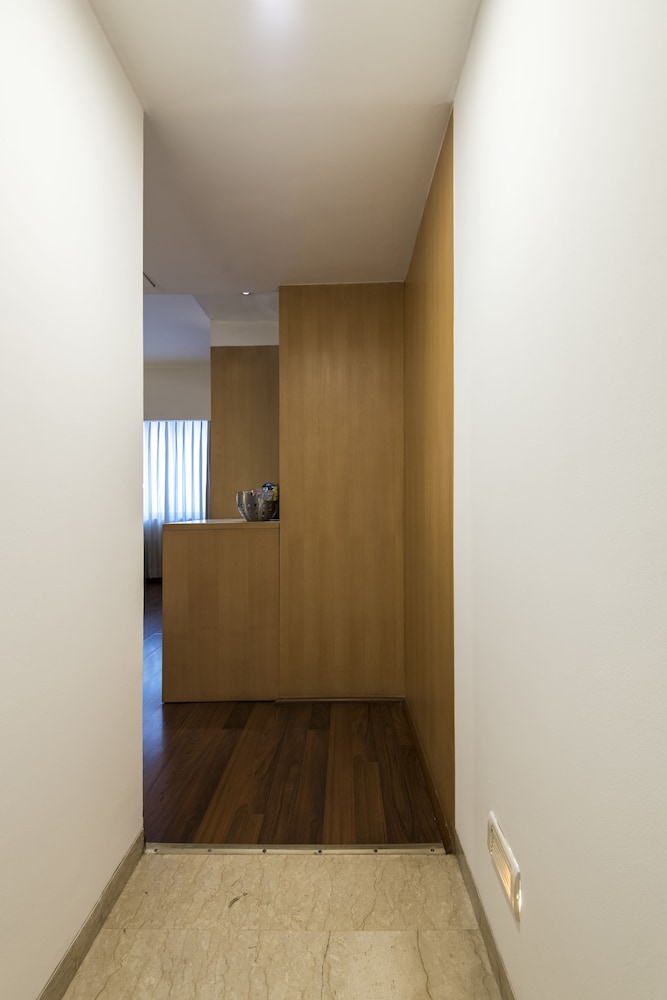 Suite - Photo 12