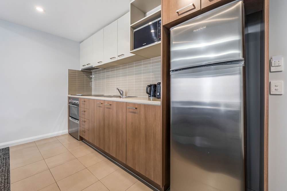 One Bedroom Apartment - Photo 9