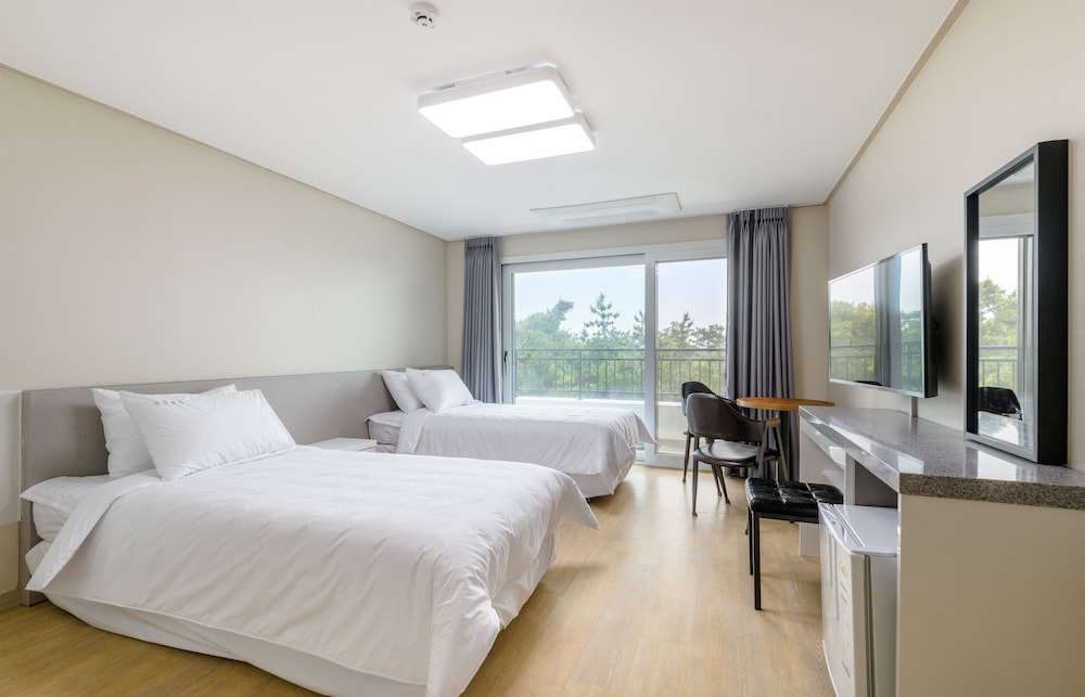 Room (For 2) photo 1