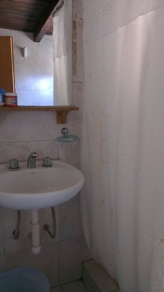 Shared Dormitory, 6 Beds, Private Bathroom photo 3