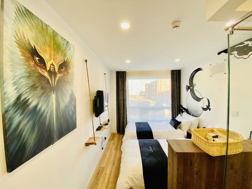 Signature Twin Room photo 3