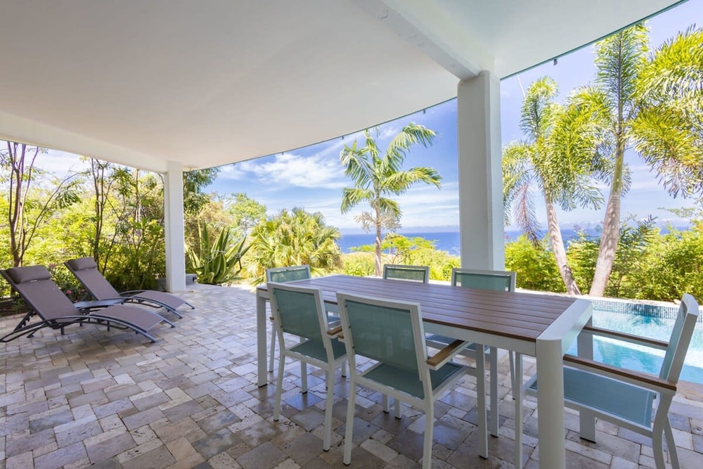 Villa photo 3
