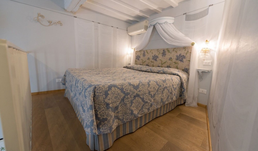 Suite photo 1