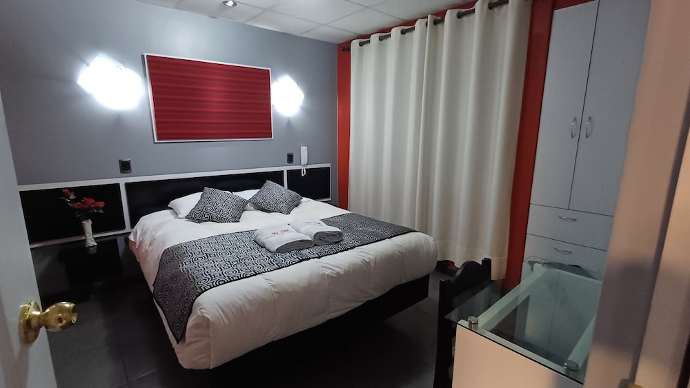 Double Room - Photo 10