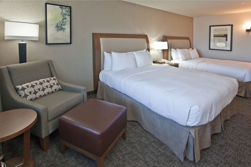 Standard Room, 2 Double Beds photo 3