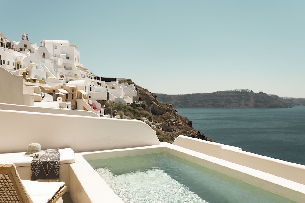 Caldera Residence - Photo 8