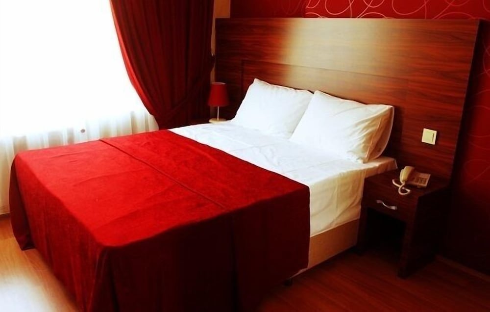 Business Triple Room, Non Smoking, City View photo 1