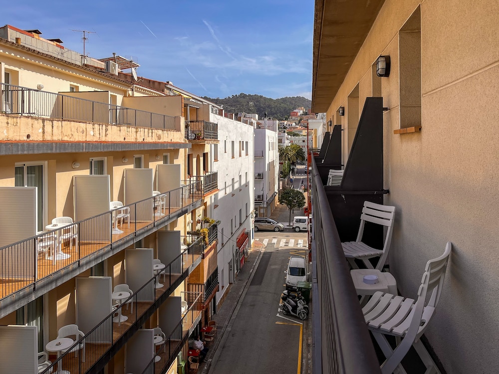 Standard Double Room, Balcony - Photo 16
