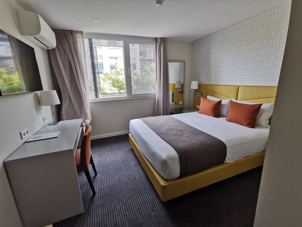 Deluxe Double Room photo 3