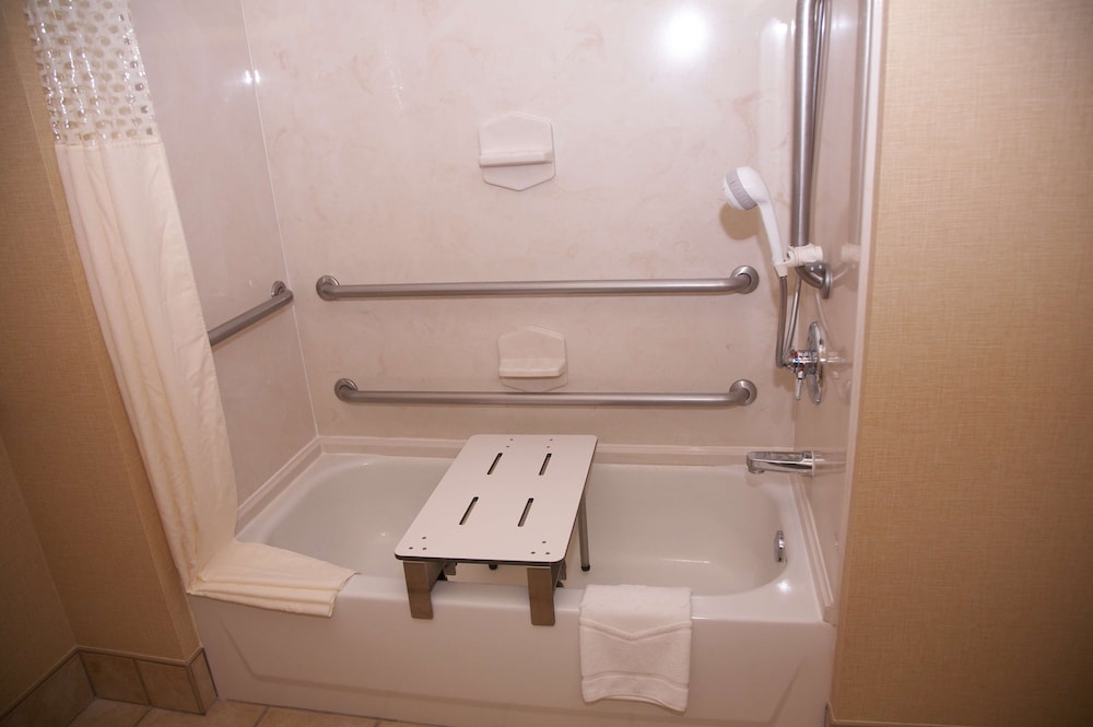 Room, 1 King Bed, Accessible, Non Smoking - Photo 1