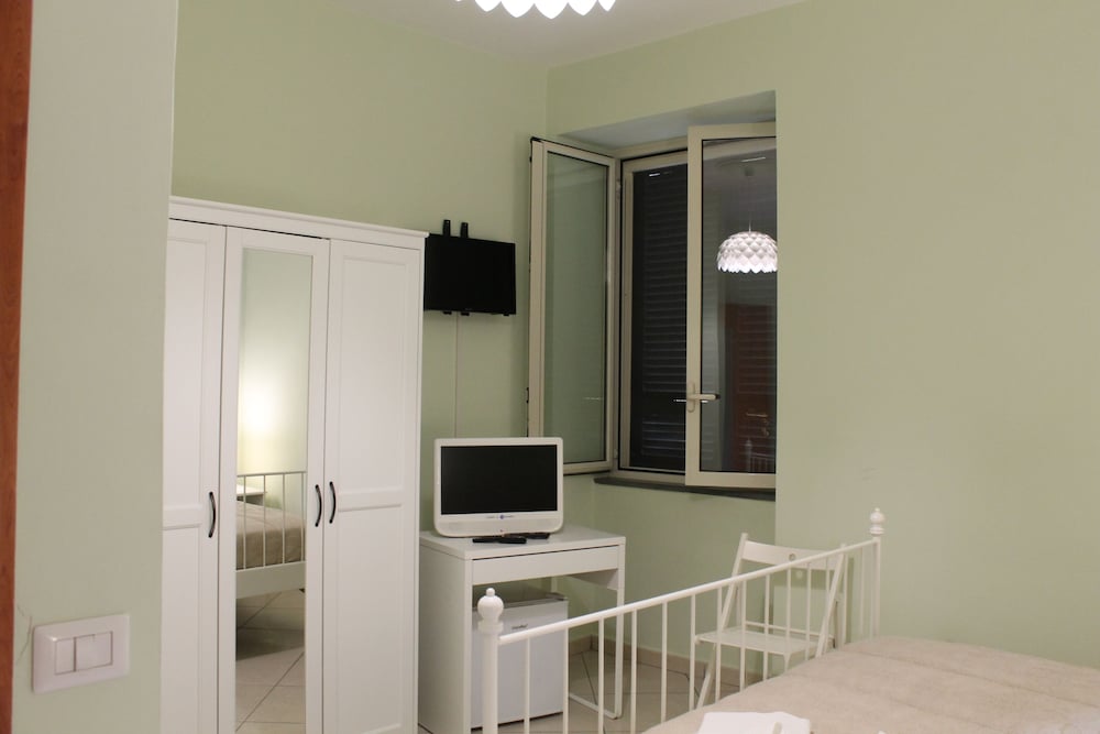 Basic Apartment, Multiple Beds, Bathtub, Annex Building (Bilocale Ravello ed Oplonti) photo 2