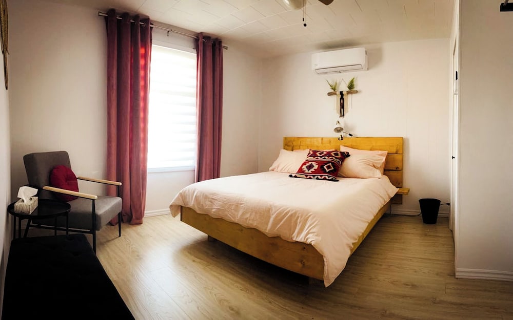 Classic Single Room