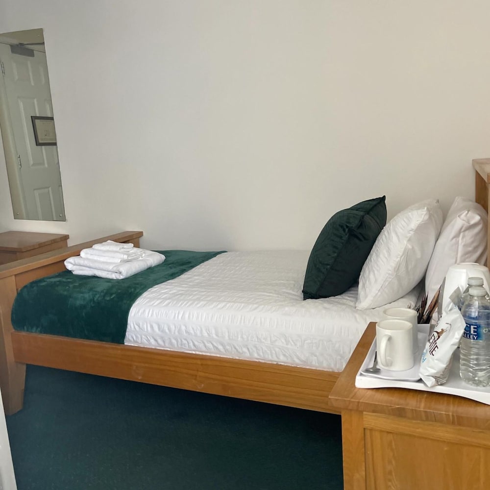Classic Single Room, Ensuite photo 3