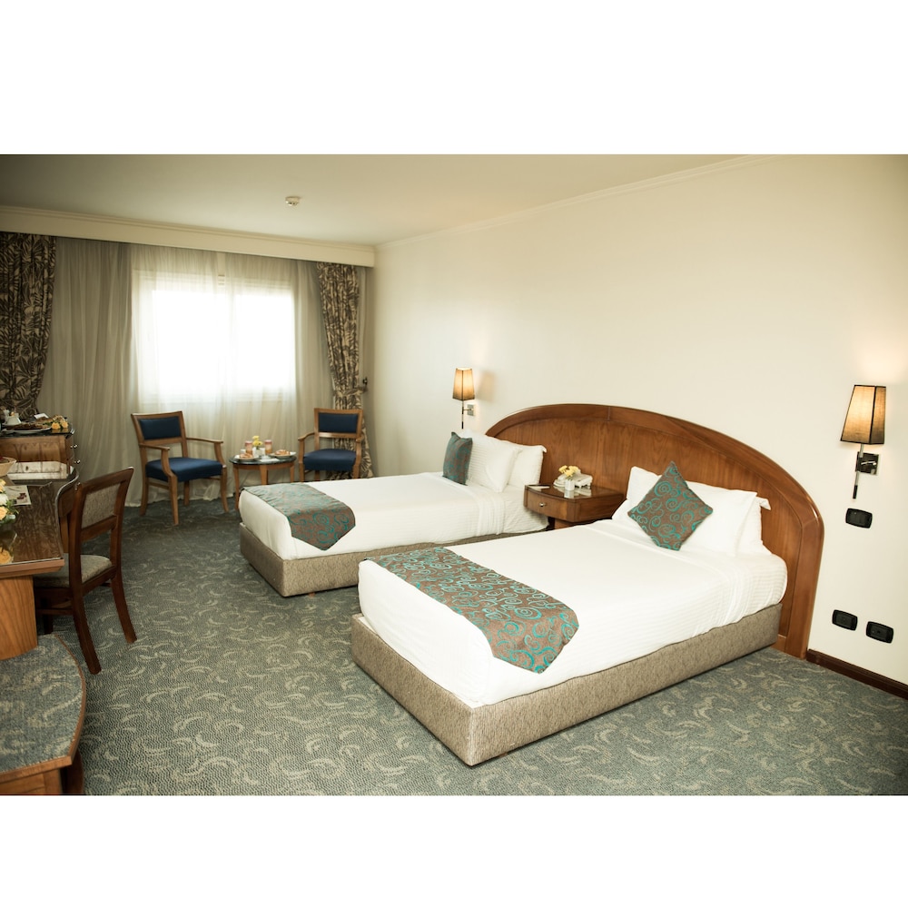 Deluxe City View Room - Executive Floor photo 3