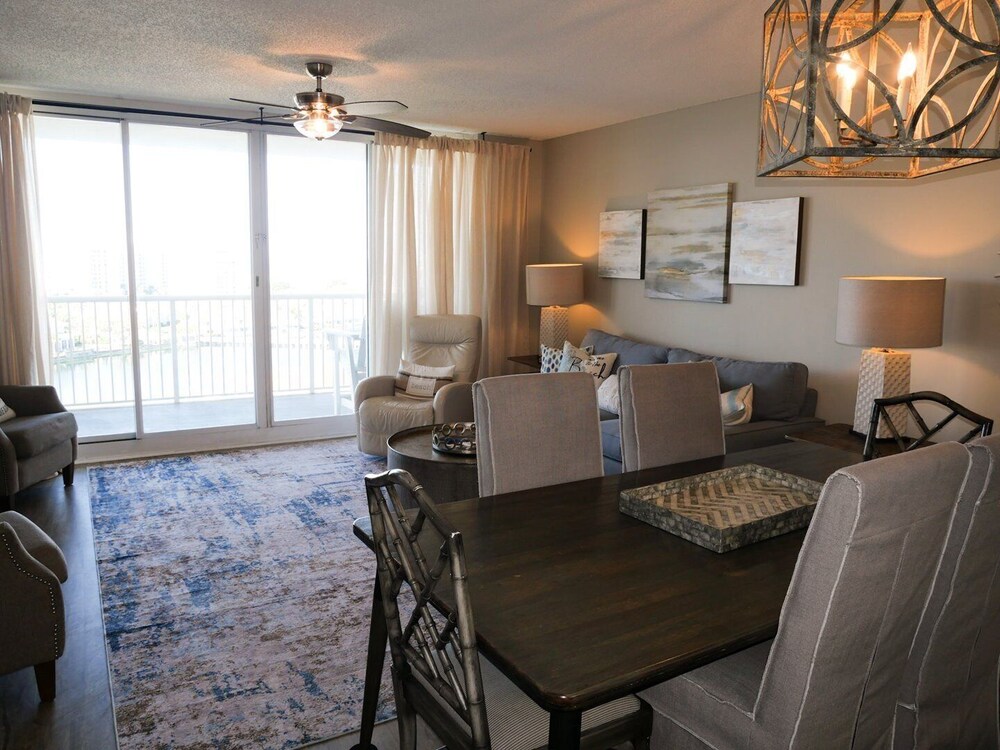 Condo, 3 Bedrooms