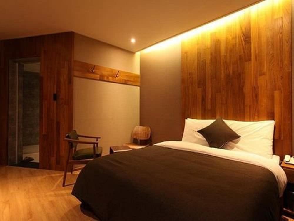 Standard Double Room photo 2
