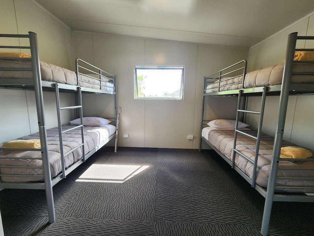 Family Cabin, 2 Bedrooms photo 2