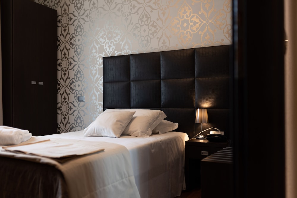 Basic Room, 1 Large Twin Bed photo 1