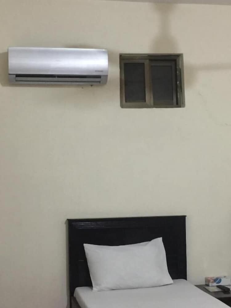 Standard Double or Twin Room - Photo 2