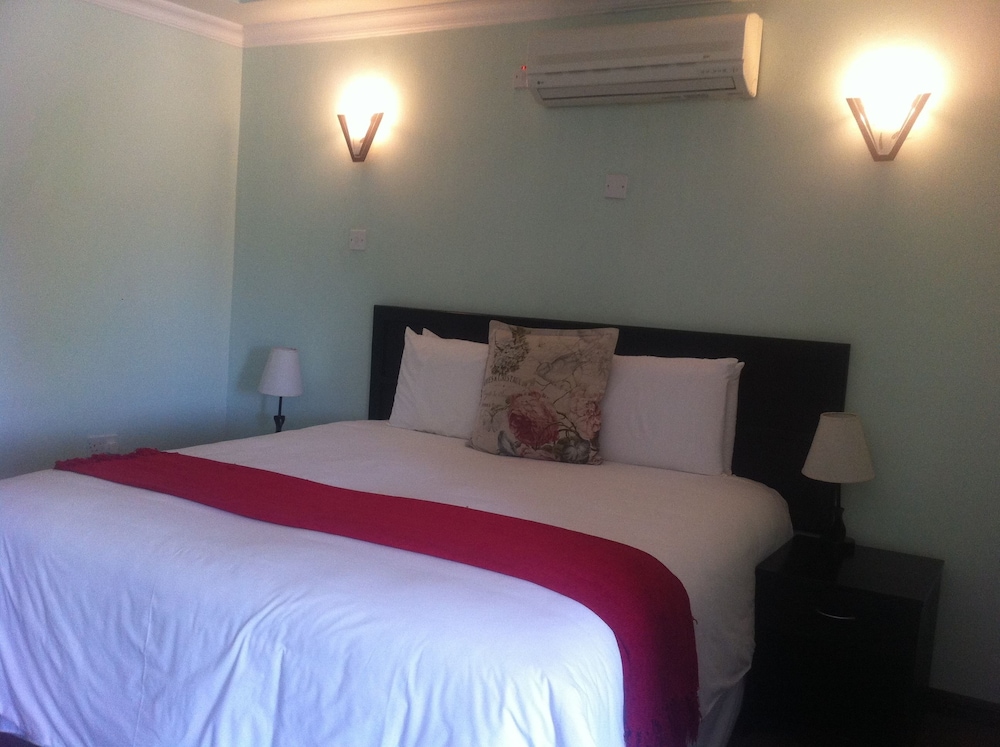 Standard Double Room, Garden View