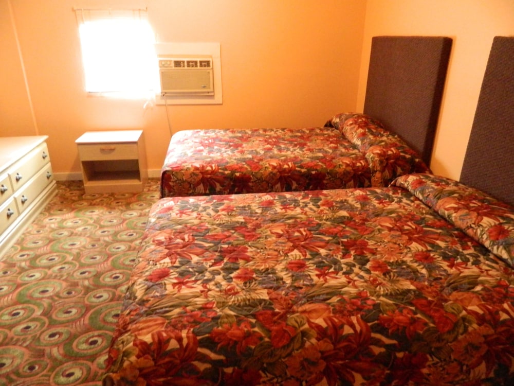 Standard Room, 2 Double Beds photo 2
