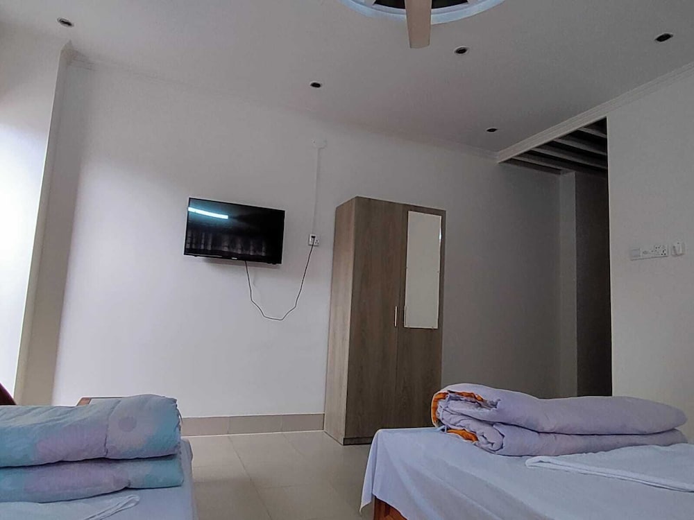 Deluxe Quadruple Room, Balcony, City View photo 3