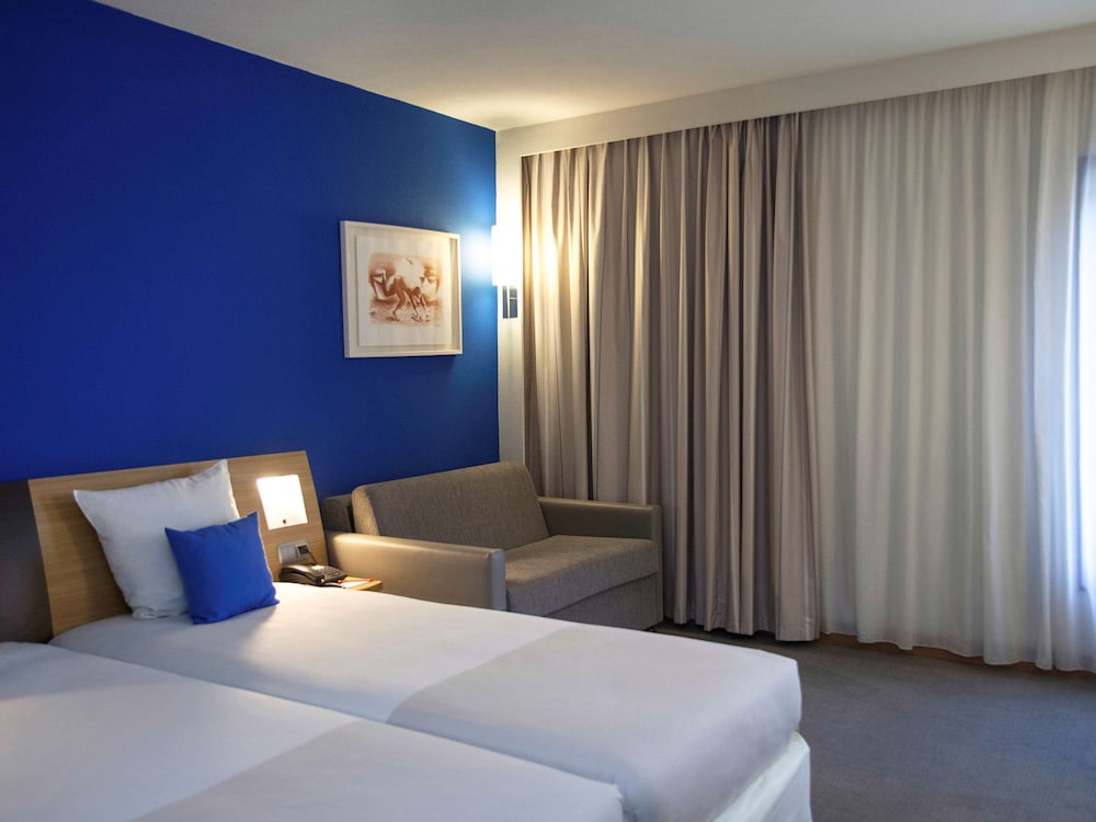 Superior Room, Multiple Beds - Photo 5